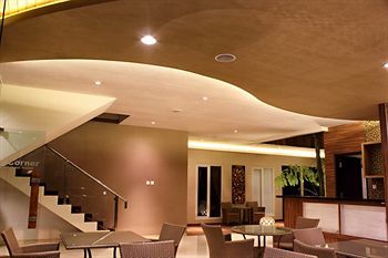 De'Corner Guest House Malang Exterior photo